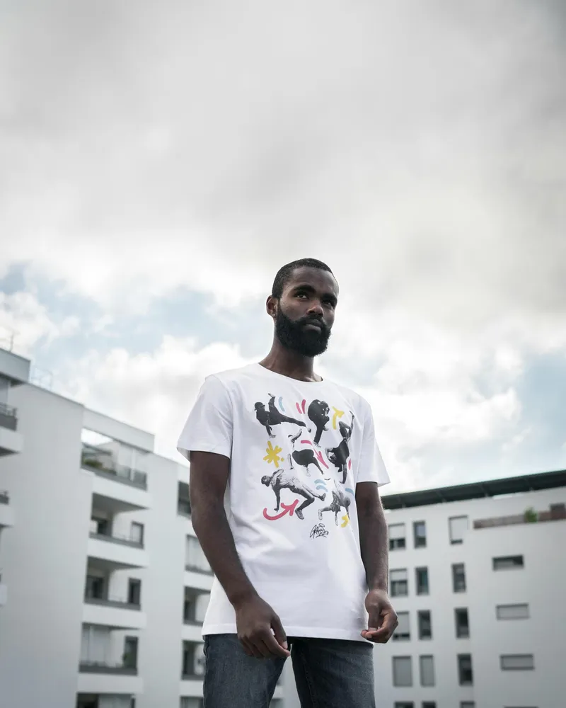 Présentation nouvelles lignes de vêtement — Petit Shirt (photo 2)