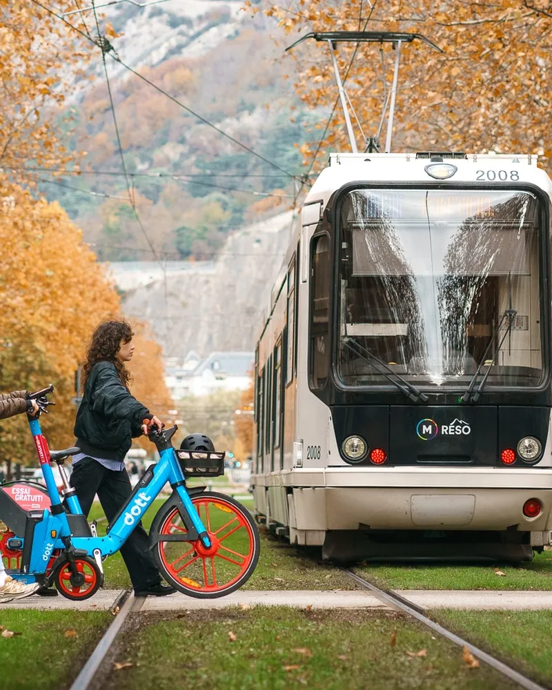 Arrivée de Dott à Grenoble — Dott (photo 3)